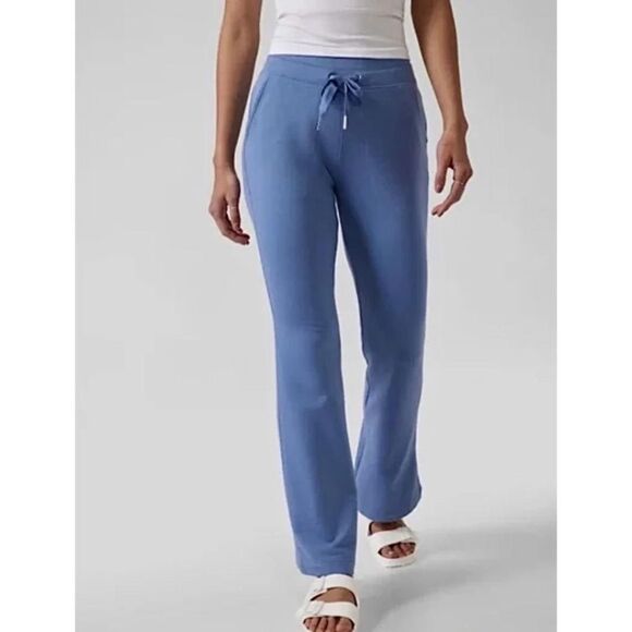 ATHLETA Balance Flare - Picture 1 of 9